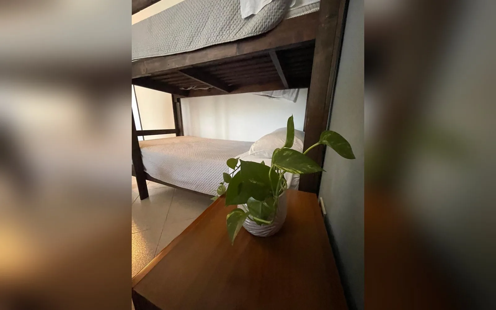 Dettaglio del letto a castello della camera quadrupla